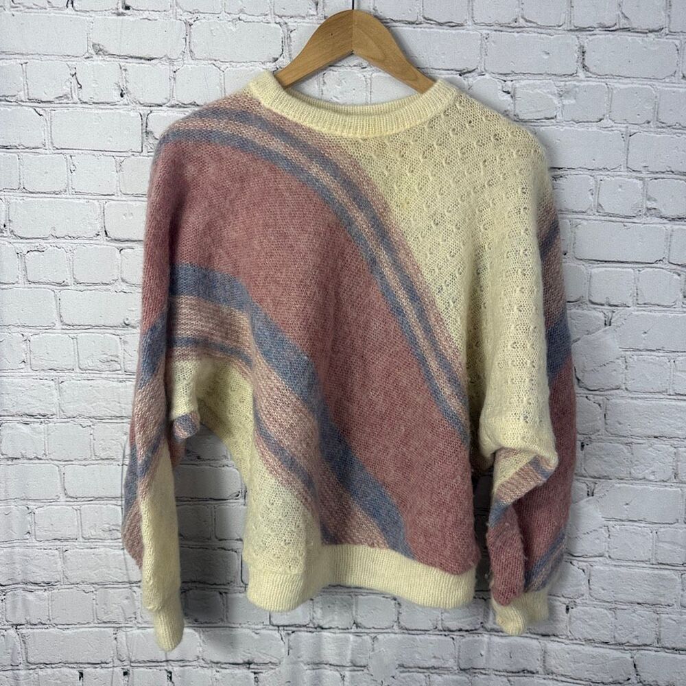 Vintage 80s Vaka Icelandic Wool Sweater Dolman Sleeves Size L